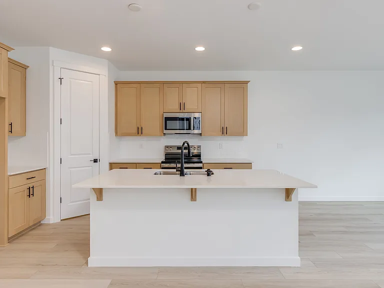 806 NW 178th Way — Photo 9