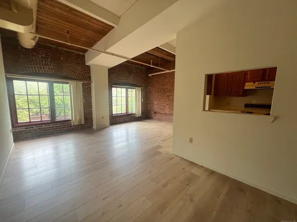 839 Main Street APT 17, Torrington, CT 06790