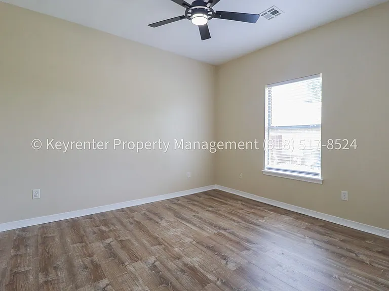 806 W 118th St S — Photo 13