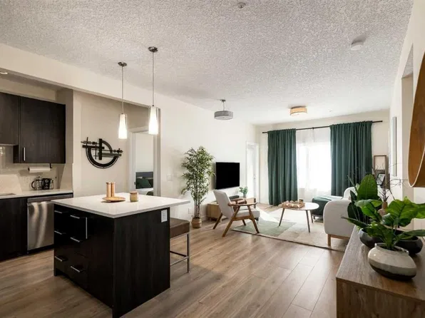 4 S Sage Hill Ter NW #122, Calgary, AB T3R 0W4