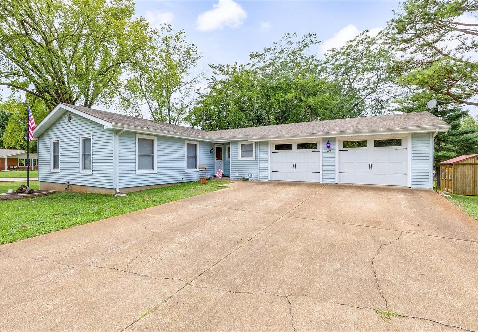 925 Haw St, Farmington, MO 63640 Zillow