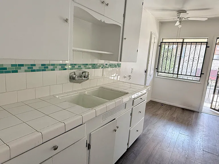 128 N Avenue 56 #4 — Photo 10