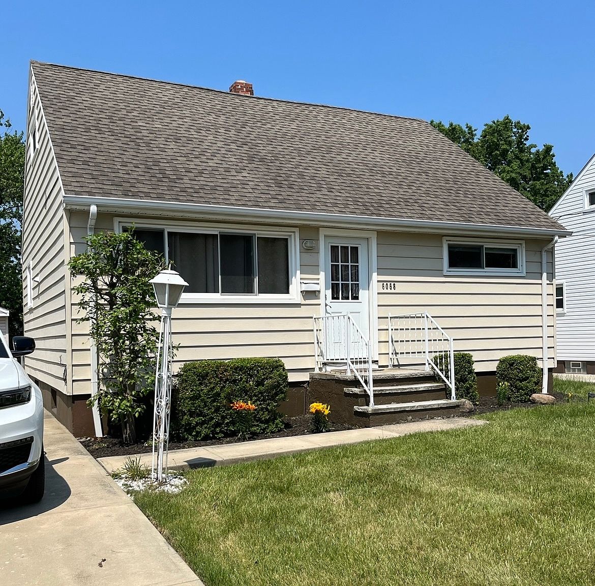 サカン｜ peak 6058 N River Glen Pl, Garden City, ID 83714 | Zillow