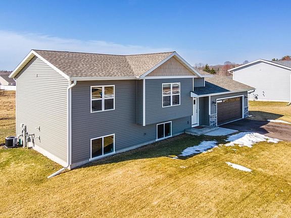 2nd image of 8909 HINNER SPRINGS DRIVE