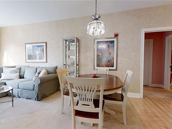 3rd image of 301 Church St APT 307