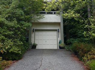 4014 57th Ave SW, Seattle, WA 98116