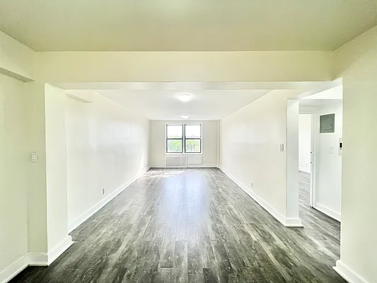 Rented by A&E Real Estate Management | media 8