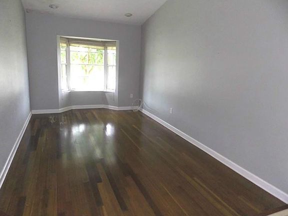 4th image of 7921 SW 205th St
