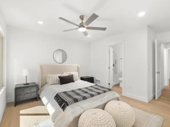 5523 Adobe Falls Rd Unit 3, San Diego, CA 92120