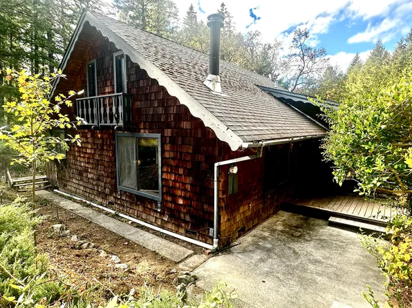 24 Forest View Dr, Willow Creek, CA 95573