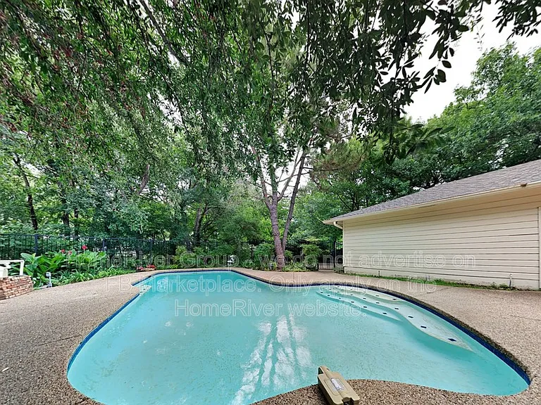 1216 Glen Cove Dr — Photo 22