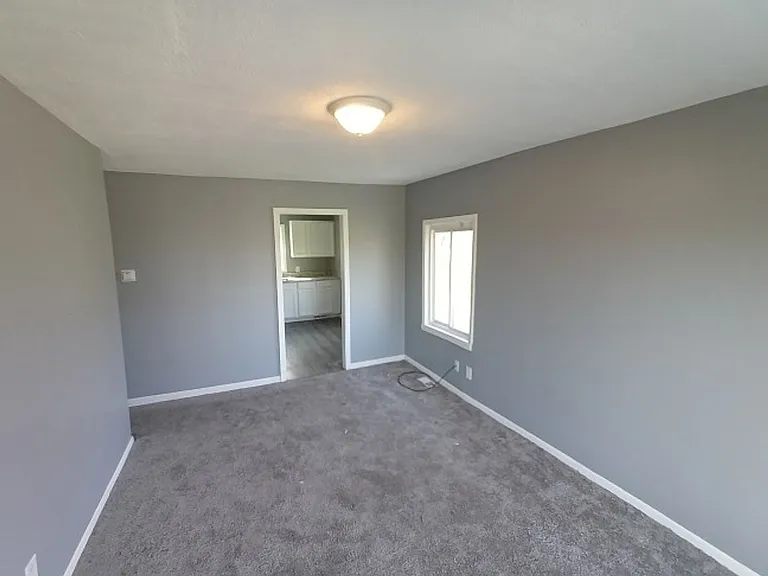 4080 Isabelle St — Photo 10