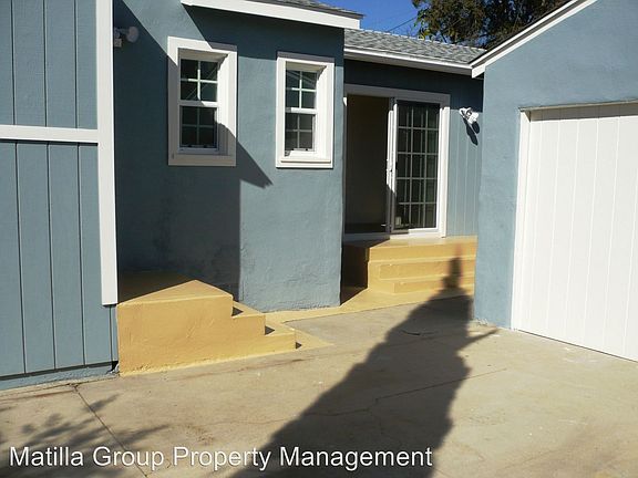 5th image of 2472 Butler Ave