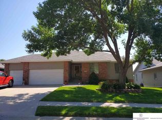 6305 S 158th St, Omaha, NE 68135