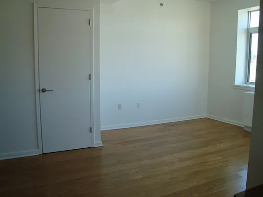 Rented by Nest Seekers International | media 16