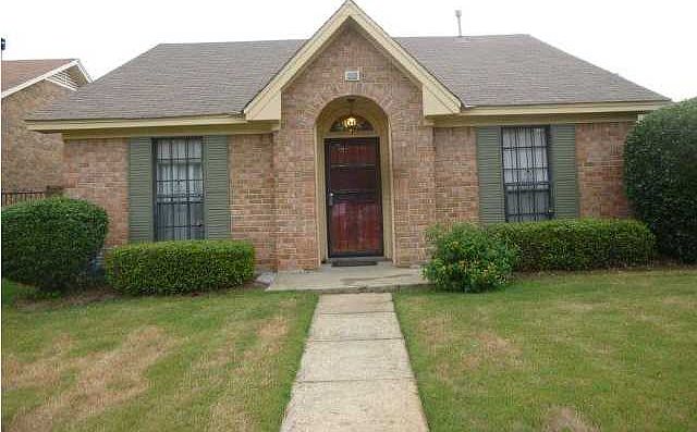 1st image of 307 Ware Hill Ct