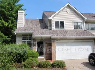 1010 68th St UNIT 4, West Des Moines, IA 50266
