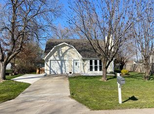 3308 Valleydale Dr, Manhattan, KS 66502