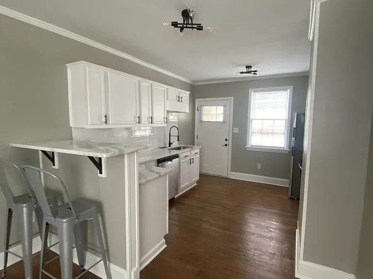 1300 Heidt St #F — Photo 2