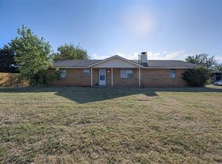 2200 N Santa Fe Ave, Moore, OK 73160