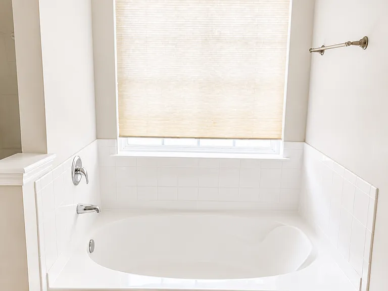 18603 Coachmans Trce — Photo 11