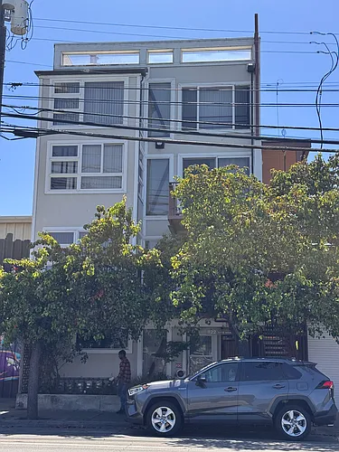 822 5th Ave #D Photo 1 822 5th Ave #D Photo 1