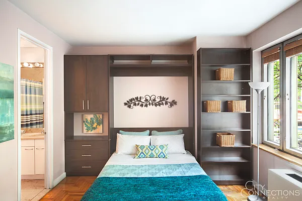 Rented by City Connections Realty | media 23