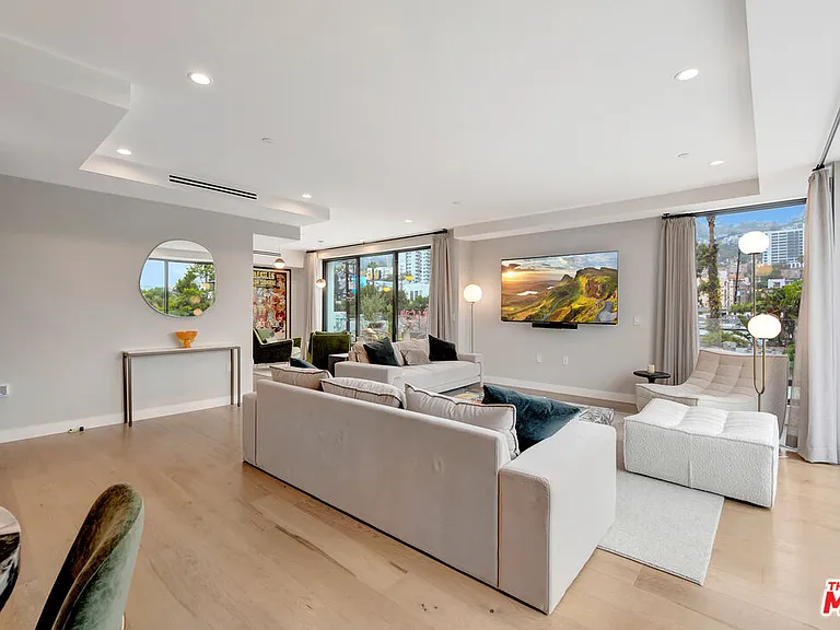 1017 N Croft Ave #Penthouse 01 — Photo 18