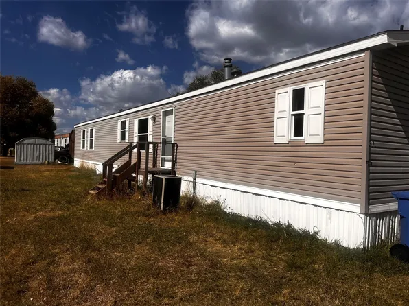 200 Frank Rd Trailer 37, Belgrade, MT 59714