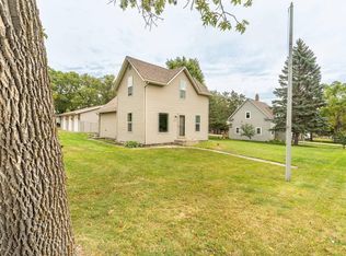 208 W Bowman St, Battle Lake, MN 56515