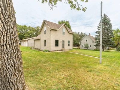 208 W Bowman St, Battle Lake, MN, 56515
