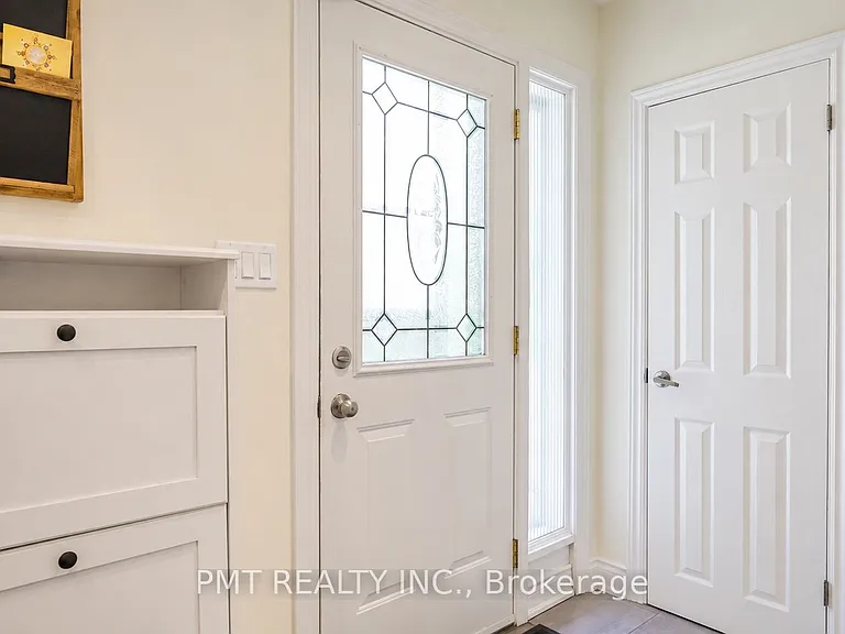 59 Mitcham Dr — Photo 2