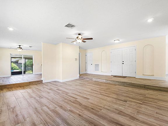 4th image of 6125 SE Audubon Lane