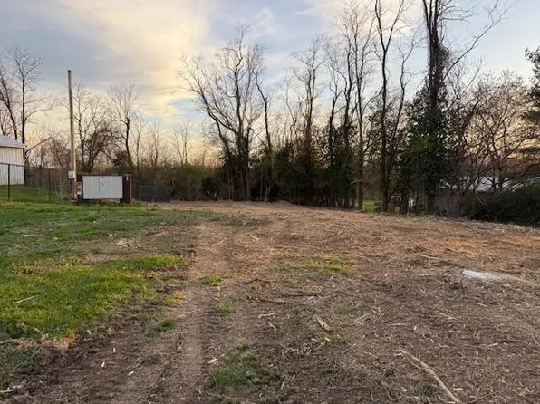 1657 Alton Rd, Lawrenceburg, KY 40342