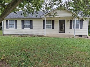 221 Whitney Ct, Winchester, KY 40391