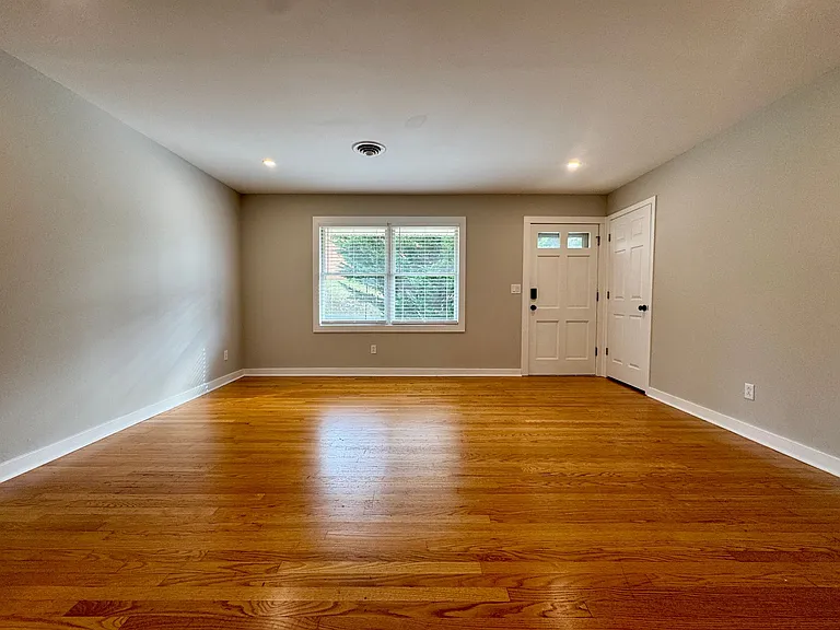 1003 Giles Road — Photo 7