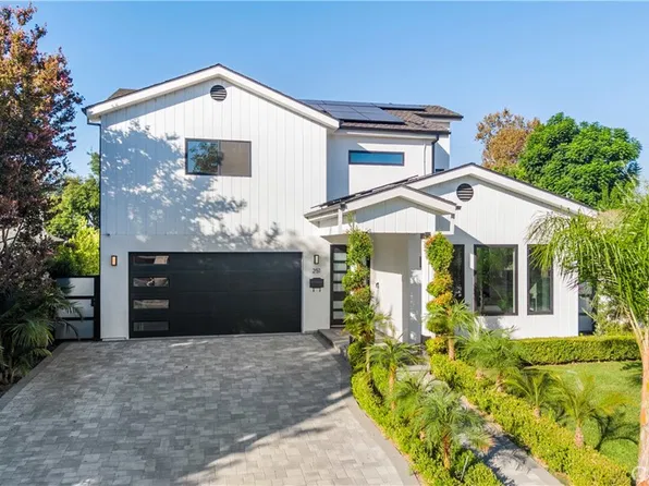 251 S Griffith Park Dr, Burbank, CA 91506