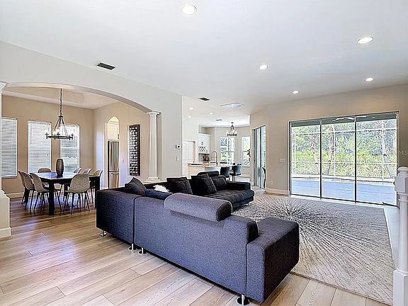 5th image of 1291 Creek Nine Dr