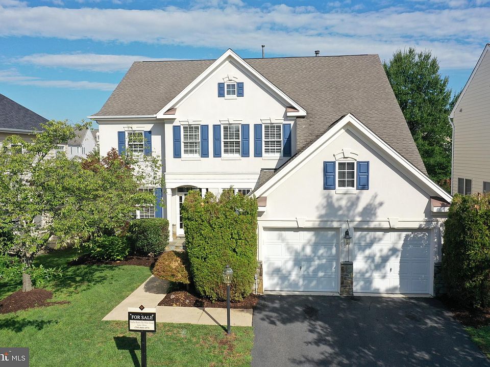 1st image of 43708 Red House Dr