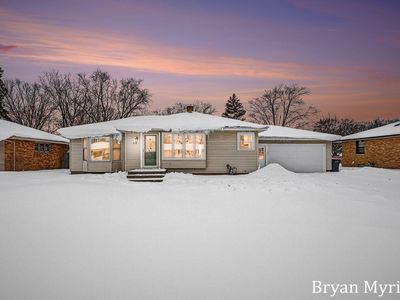 216 Dartmouth Ave, Holland, MI, 49423