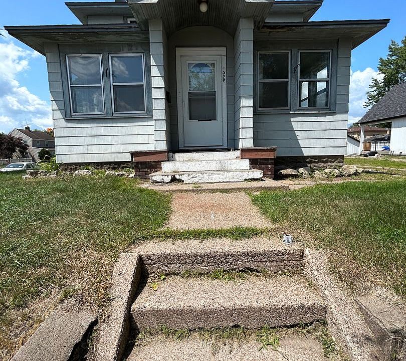 1st image of 1526 19th St S #1526