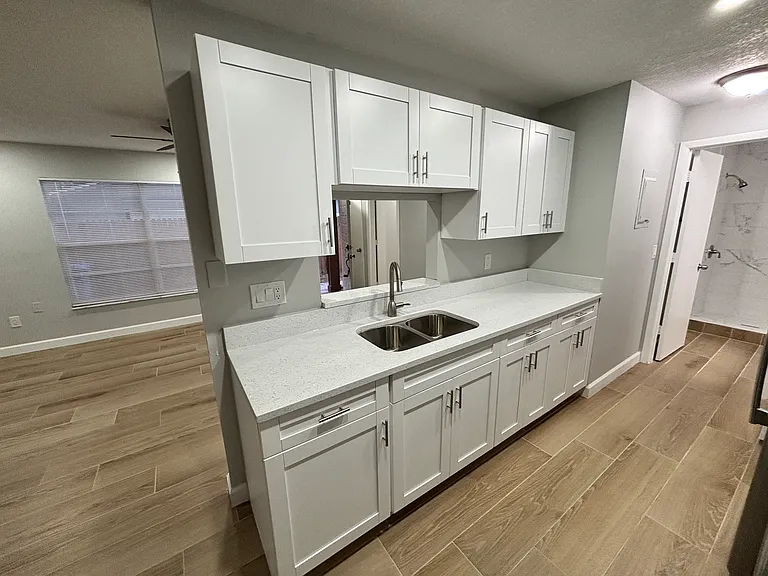 14025 Village View Dr — Photo 6