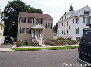 68 Harmony St, Bridgeport, CT 06606
