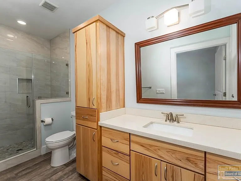 133 Oleander Dr — Photo 9