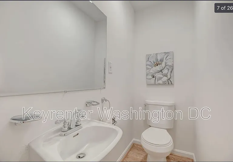 611 4th St NE #A — Photo 13