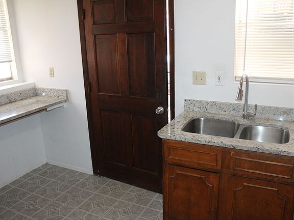 5th image of 3526 Nations Ave