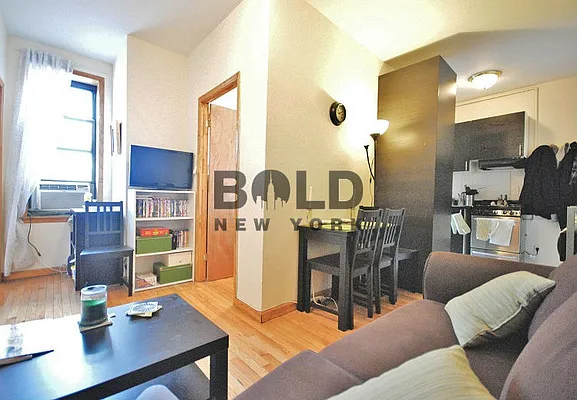 Rented by Bold New York | media 25