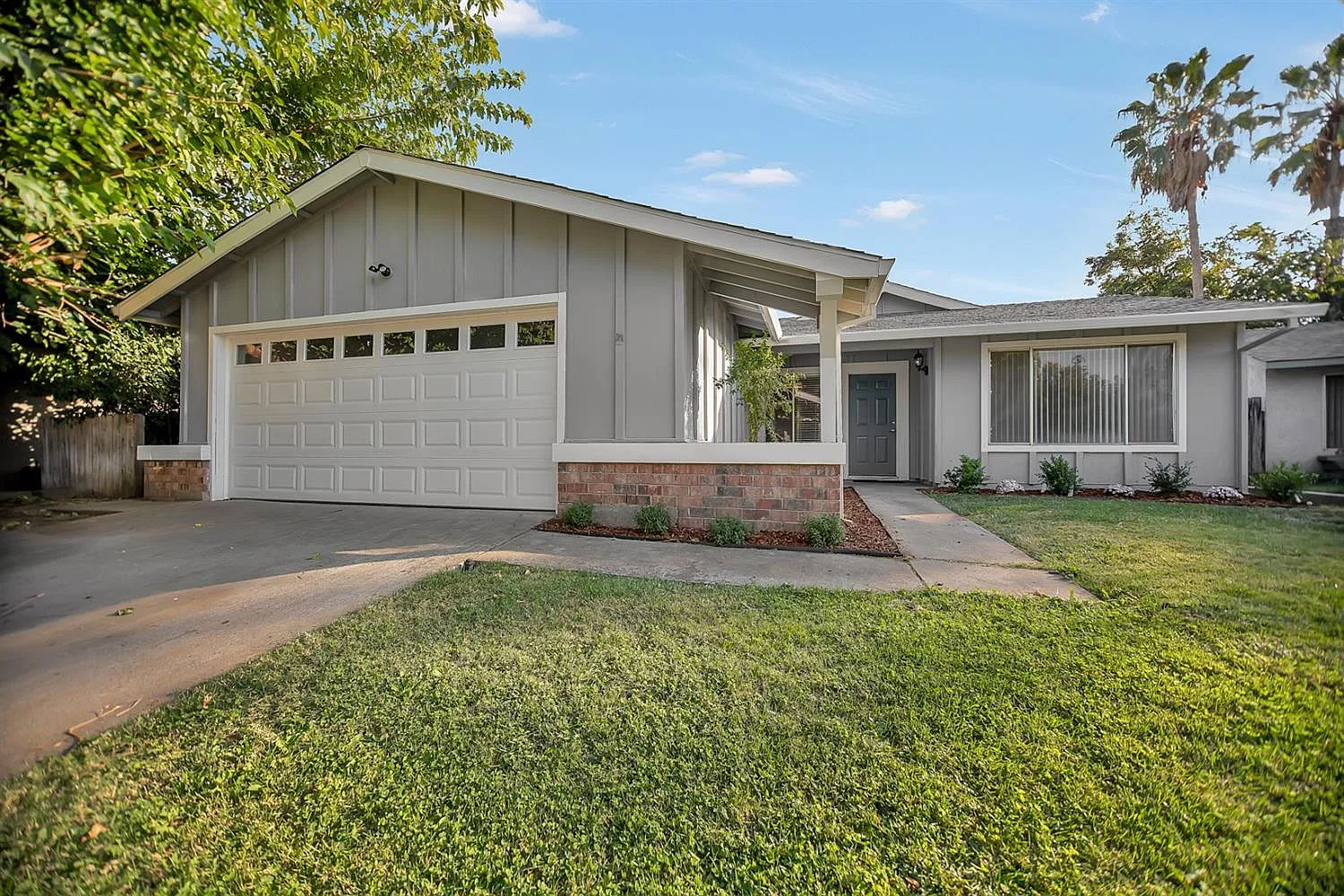 3404 Zorina Way photo 1