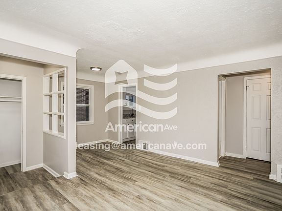 4-Living Room
