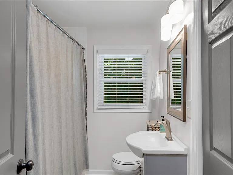 2481 McCurdy Way — Photo 20